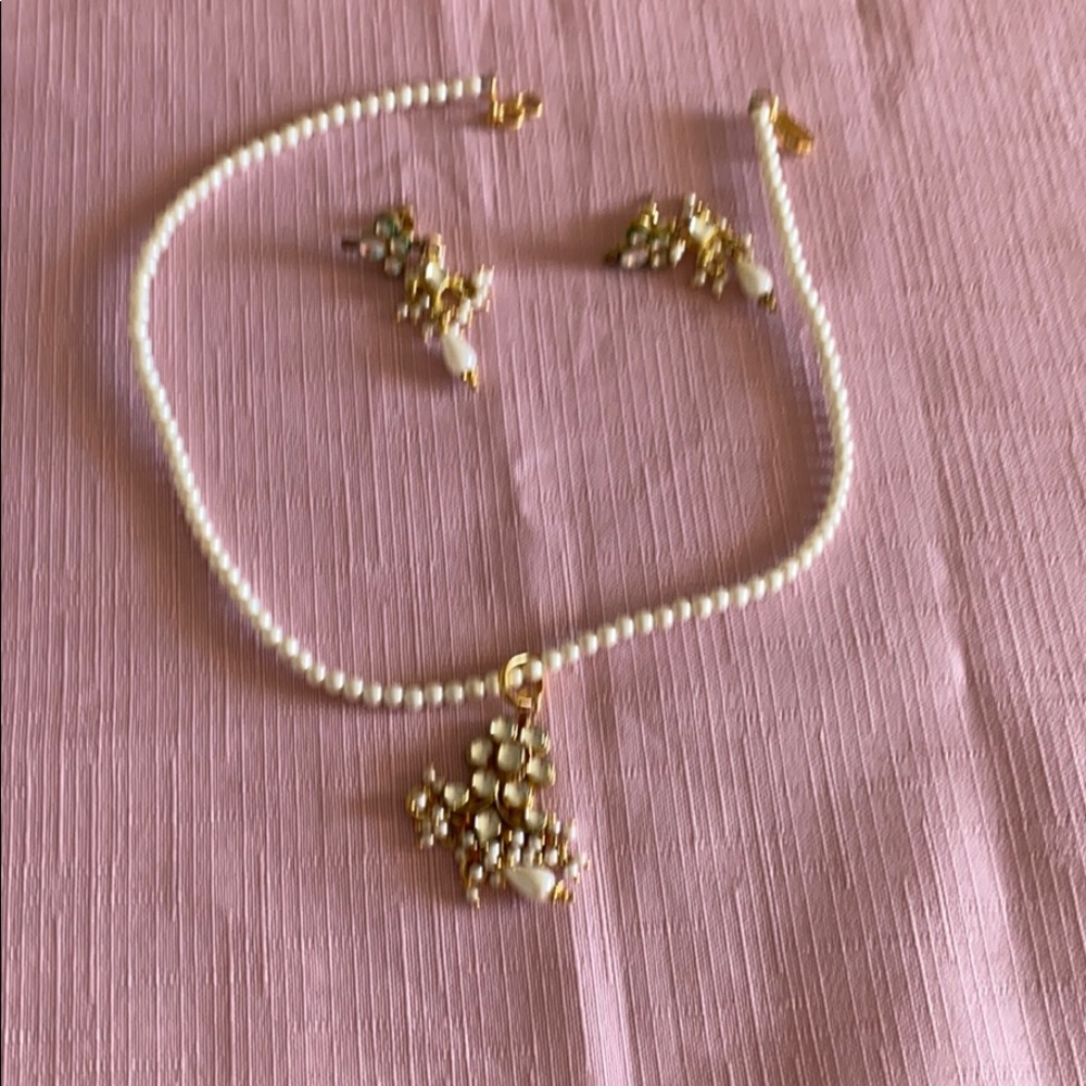 Necklace and earrings set